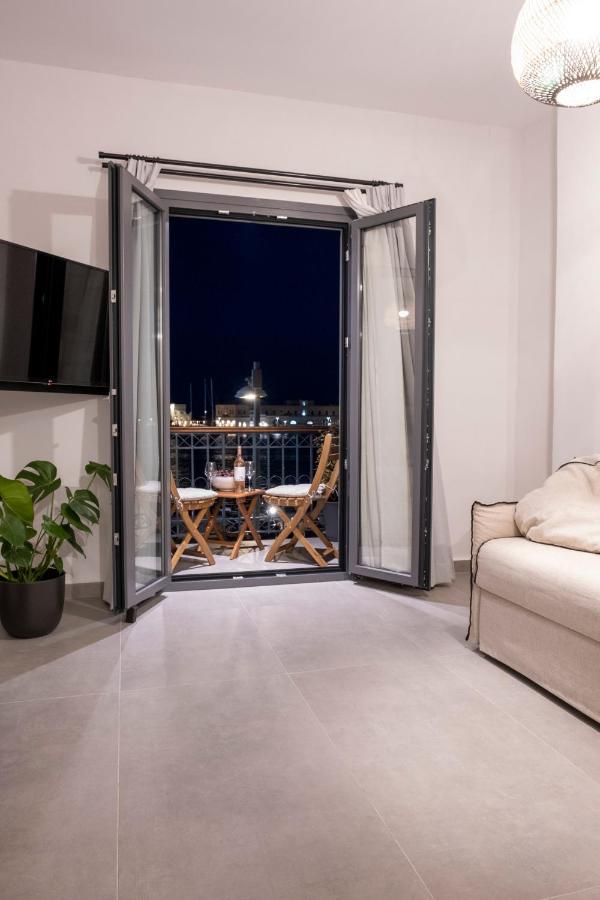 Venus Luxury Apartment Ermoupoli Bagian luar foto