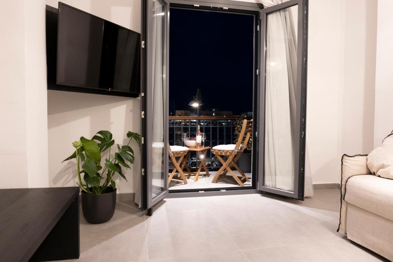 Venus Luxury Apartment Ermoupoli Bagian luar foto