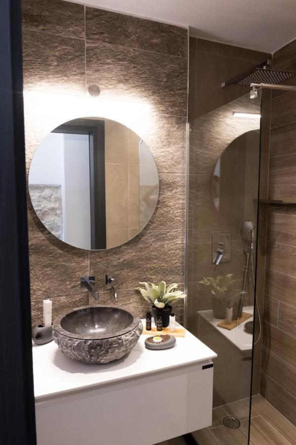 Venus Luxury Apartment Ermoupoli Bagian luar foto
