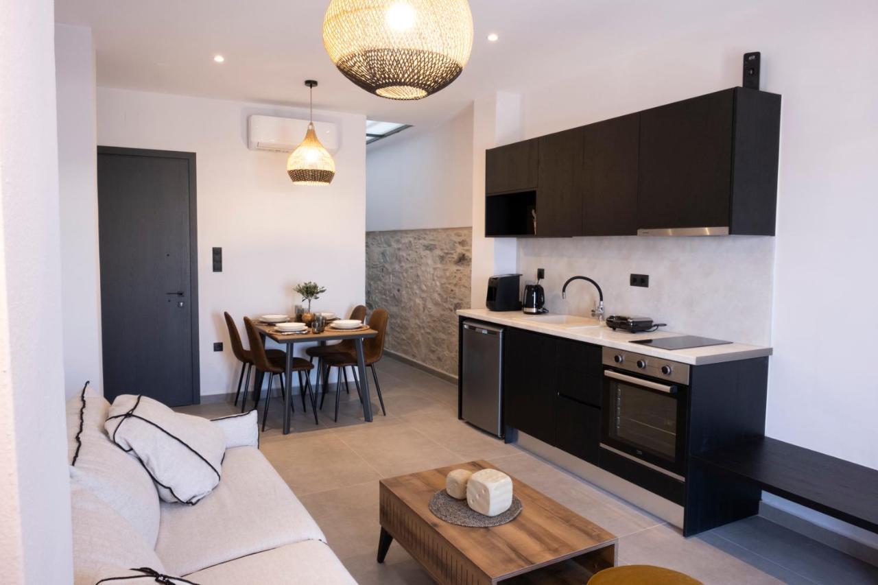 Venus Luxury Apartment Ermoupoli Bagian luar foto