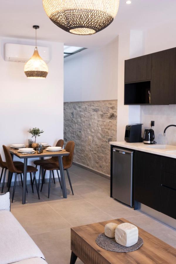 Venus Luxury Apartment Ermoupoli Bagian luar foto