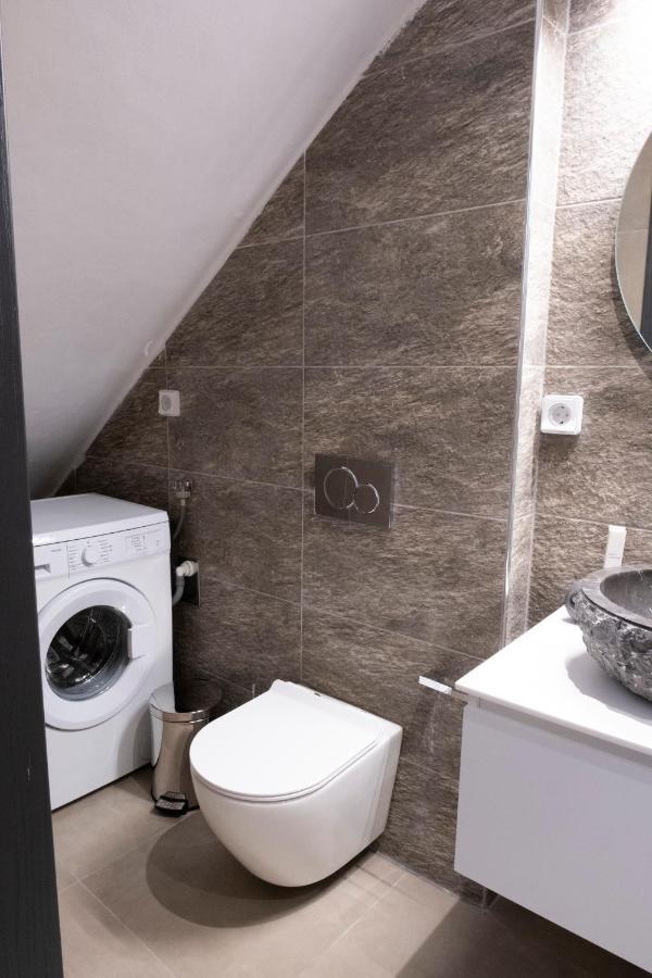 Venus Luxury Apartment Ermoupoli Bagian luar foto