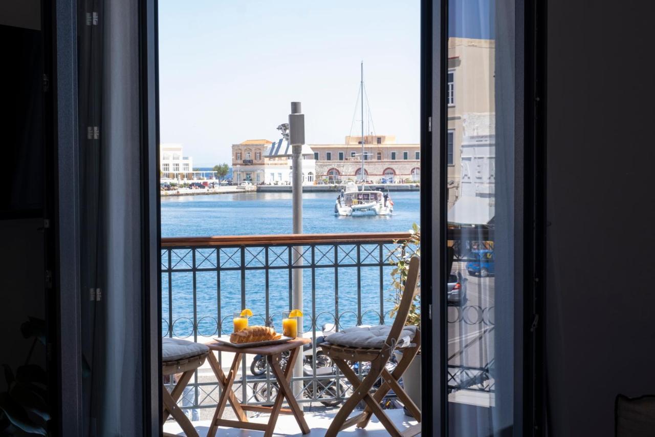 Venus Luxury Apartment Ermoupoli Bagian luar foto